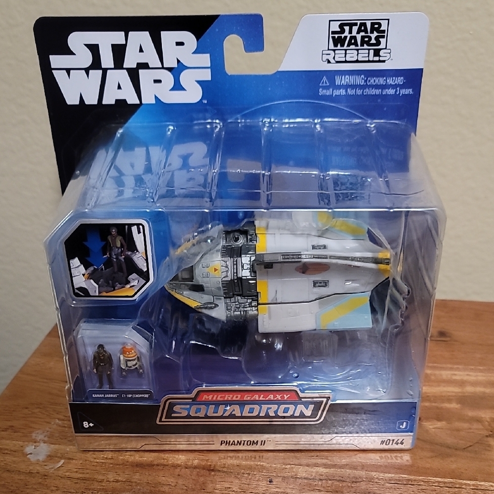 Star Wars Micro Galaxy Squadron Phantom II. Yellow/Gray color with miniatures